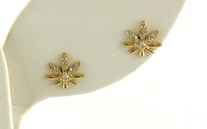 content/products/Marijuana Leaf Diamond Studs in Yellow Gold (0.10cts TWT)
