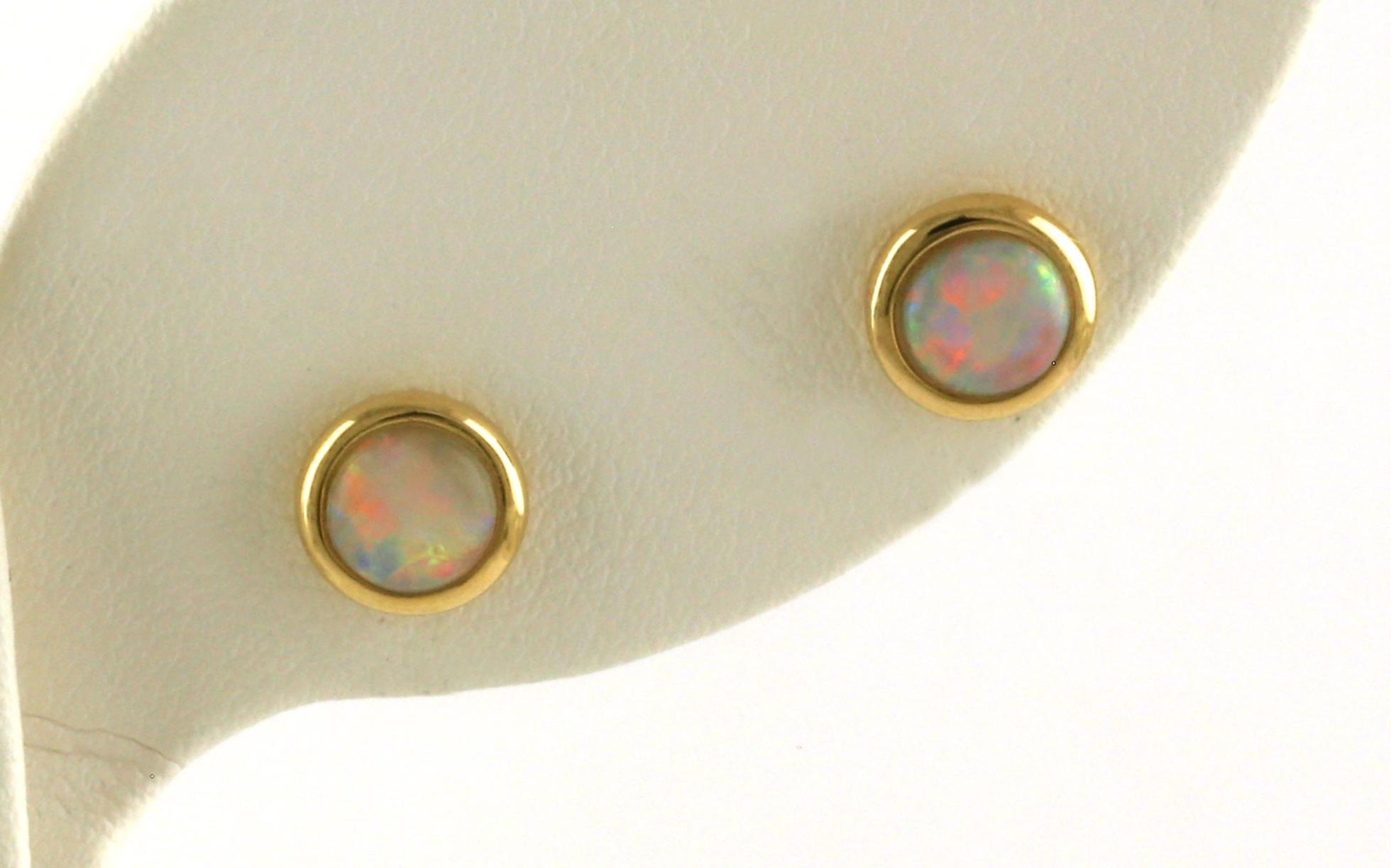 Bezel-set Opal Stud Earrings in Yellow Gold (0.62cts TWT) 