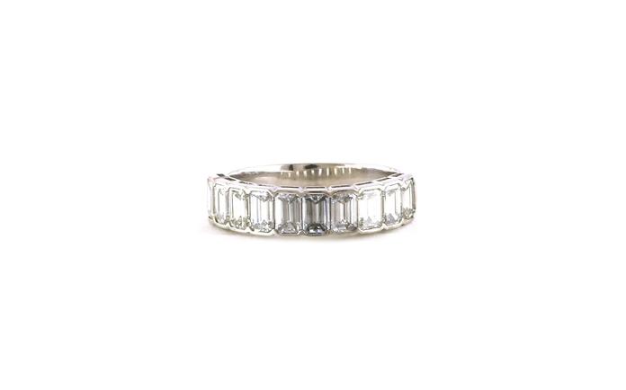 content/products/10-Stone Split-bezel Emerald-cut Diamond Wedding Band in Platinum (1.84cts TWT)
