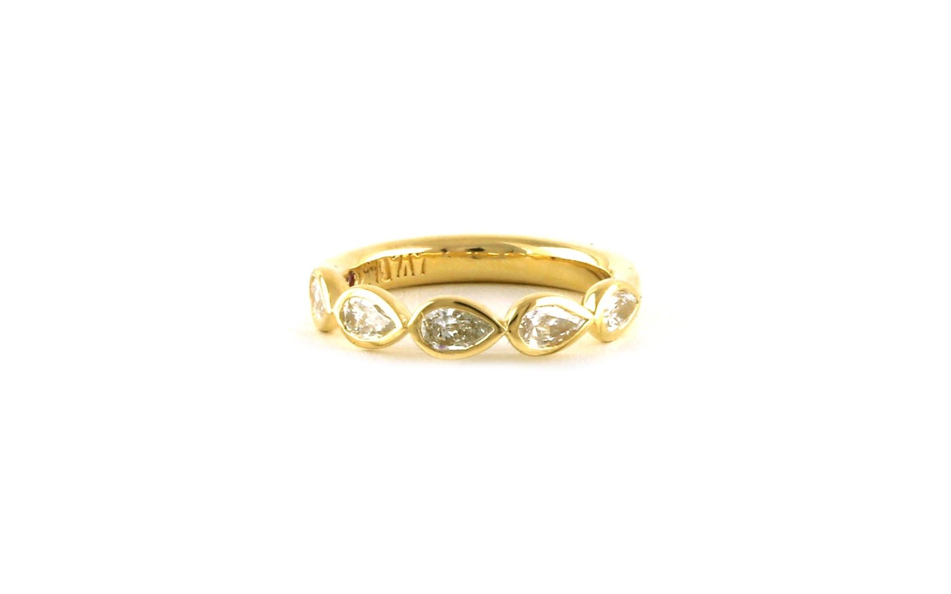 5-Stone Bezel-set Pear Diamond Wedding Band in Yellow Gold (1.00cts TWT)