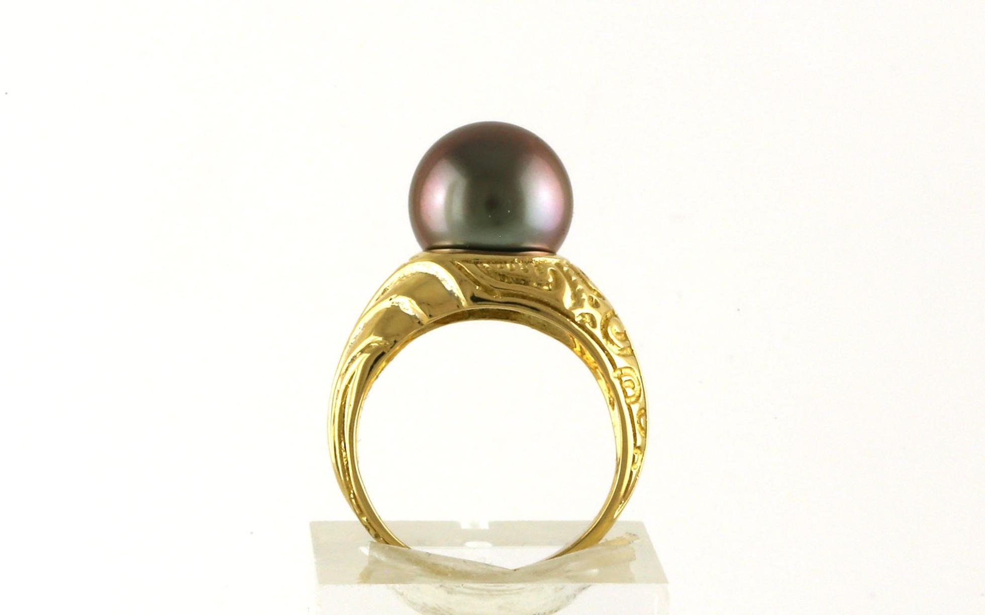 Estate Piece: Tahitian Pearl Engraved Solitaire Ring in Yellow Gold Side View