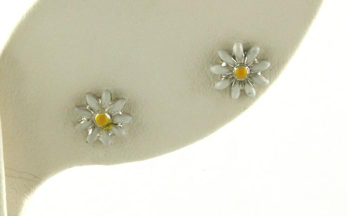 content/products/Children's Enameled Daisy Earrings in Sterling Silver