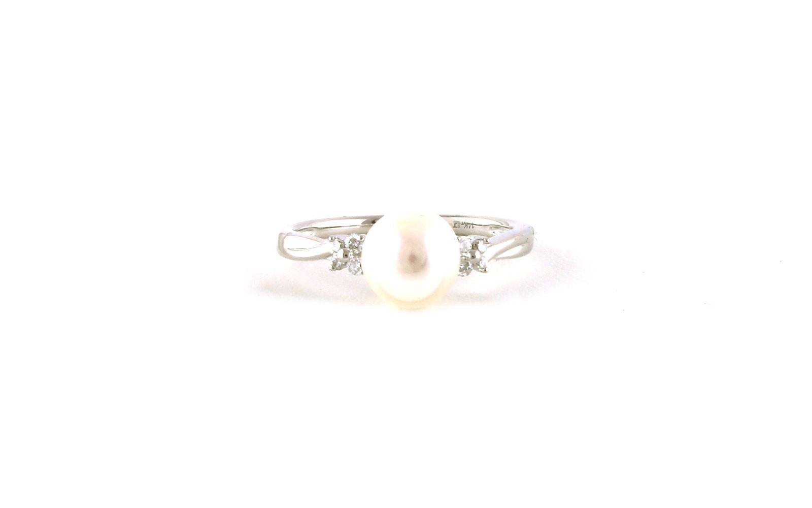 Pearl and Diamond Cluster Ring in White Gold (0.10cts TWT)