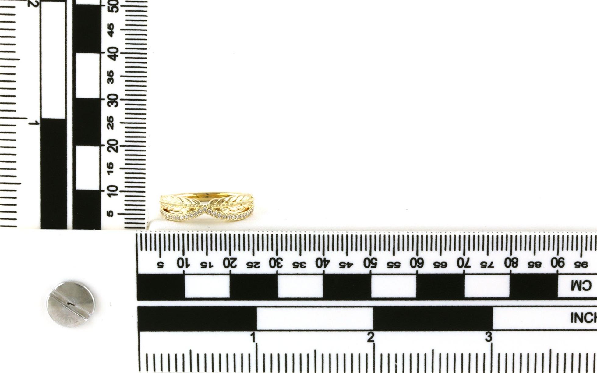 Leafy Milgrain Pave Diamond Band in Yellow Gold (0.13cts TWT) Scale