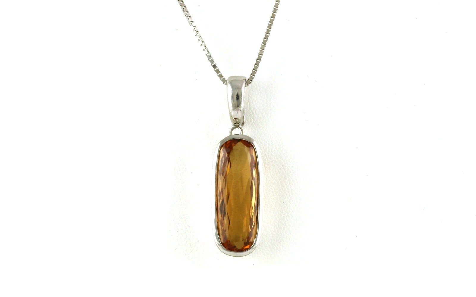 Estate Piece: Bezel-set Oval-cut Imperial Topaz Necklace in White Gold (7.00cts)