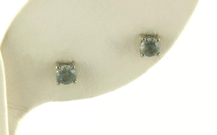 content/products/Light Green Montana Sapphire Stud Earrings in 4-Prong Settings in Sterling Silver (0.64cts TWT)