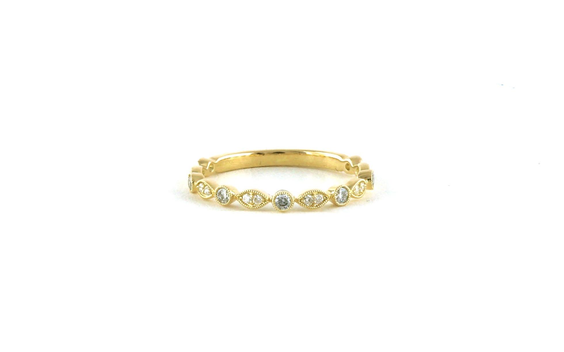 Alternating Round and Marquise Shape Diamond Wedding Band with Milgrain Detail in Yellow Gold (0.20cts TWT)