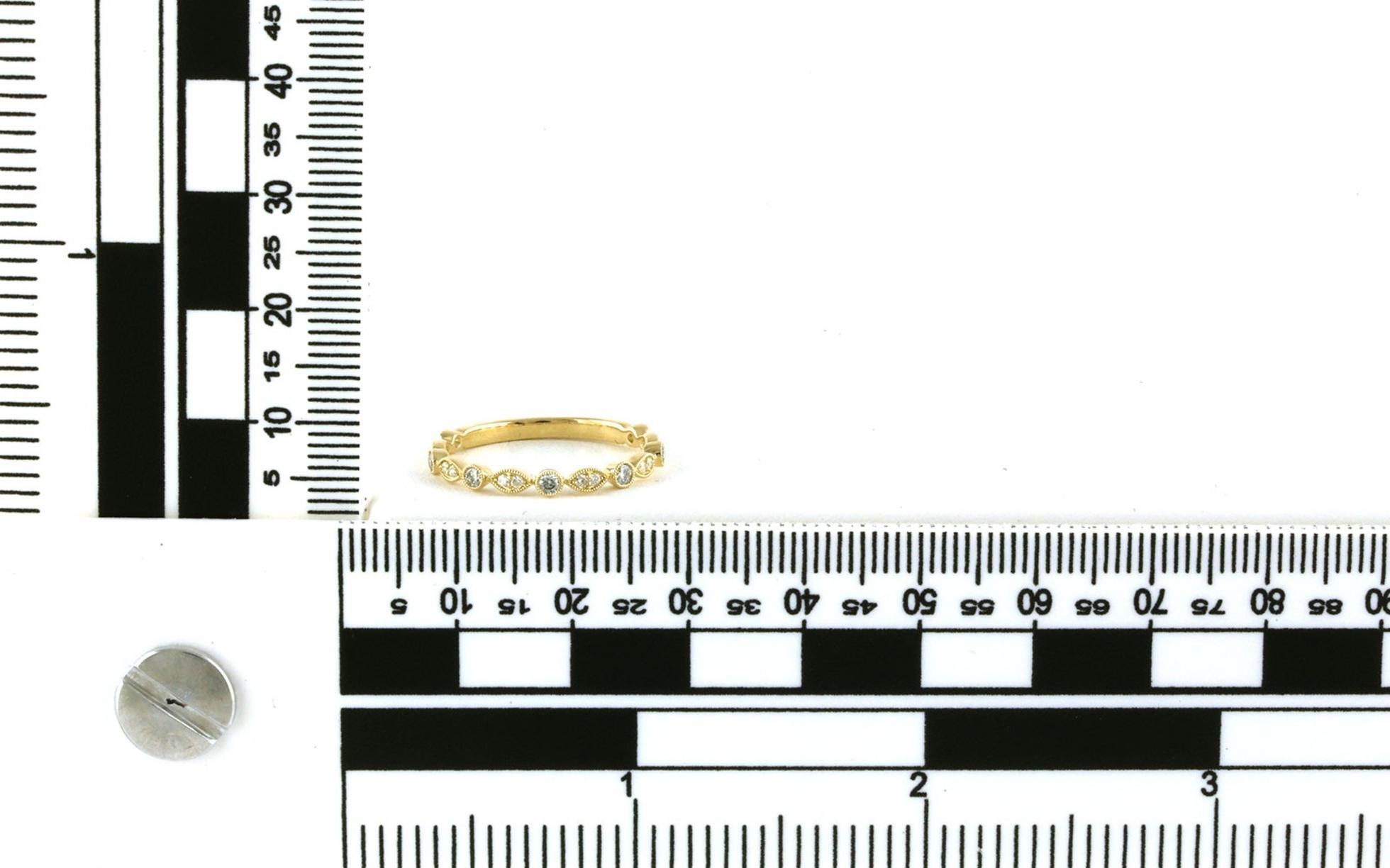 Alternating Round and Marquise Shape Diamond Wedding Band with Milgrain Detail in Yellow Gold (0.20cts TWT) scale