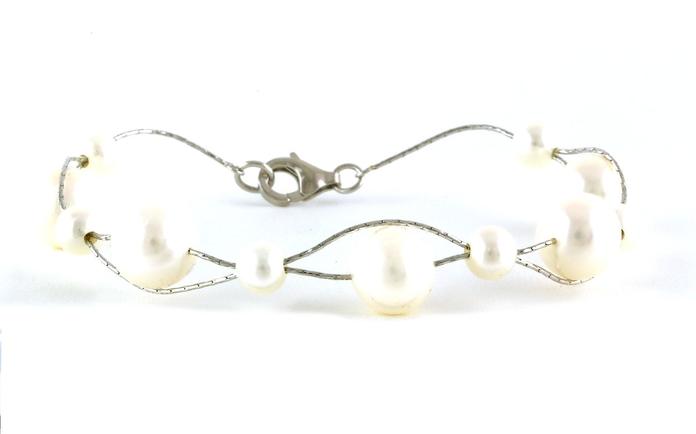 content/products/Pearl Illusion Bracelet in Sterling Silver