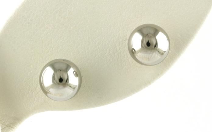 content/products/Hollow Ball Stud Earrings in White Gold (8.00 mm)