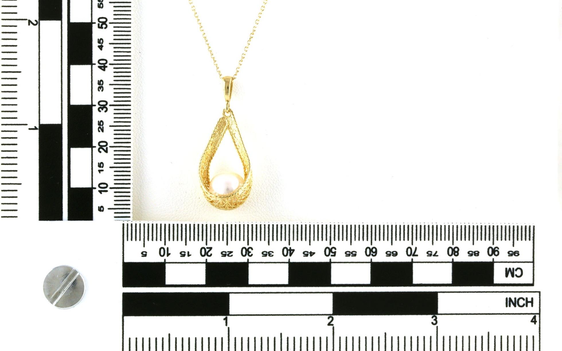 Woven Mesh Basket Solitaire Pearl Necklace in Yellow Gold scale