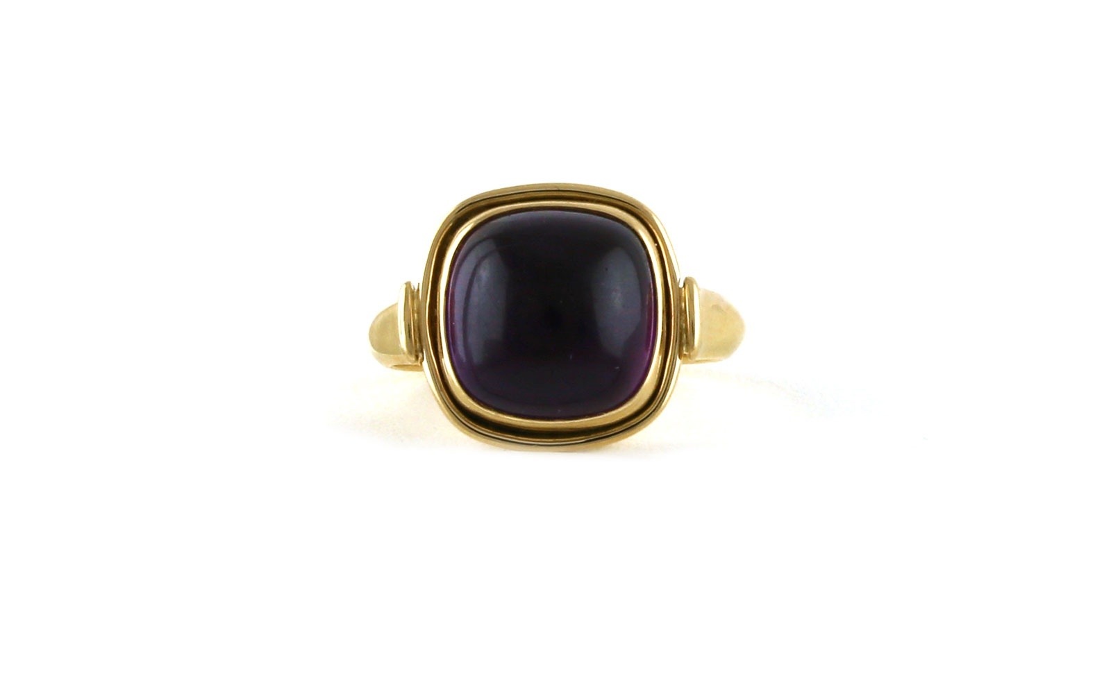 Estate Piece: Bezel-set Amethyst Ring in Yellow Gold