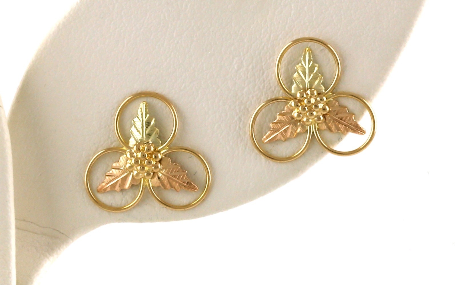 Estate Piece: 3-Leaf Circle Studs in Tri-tone  Black Hills Gold