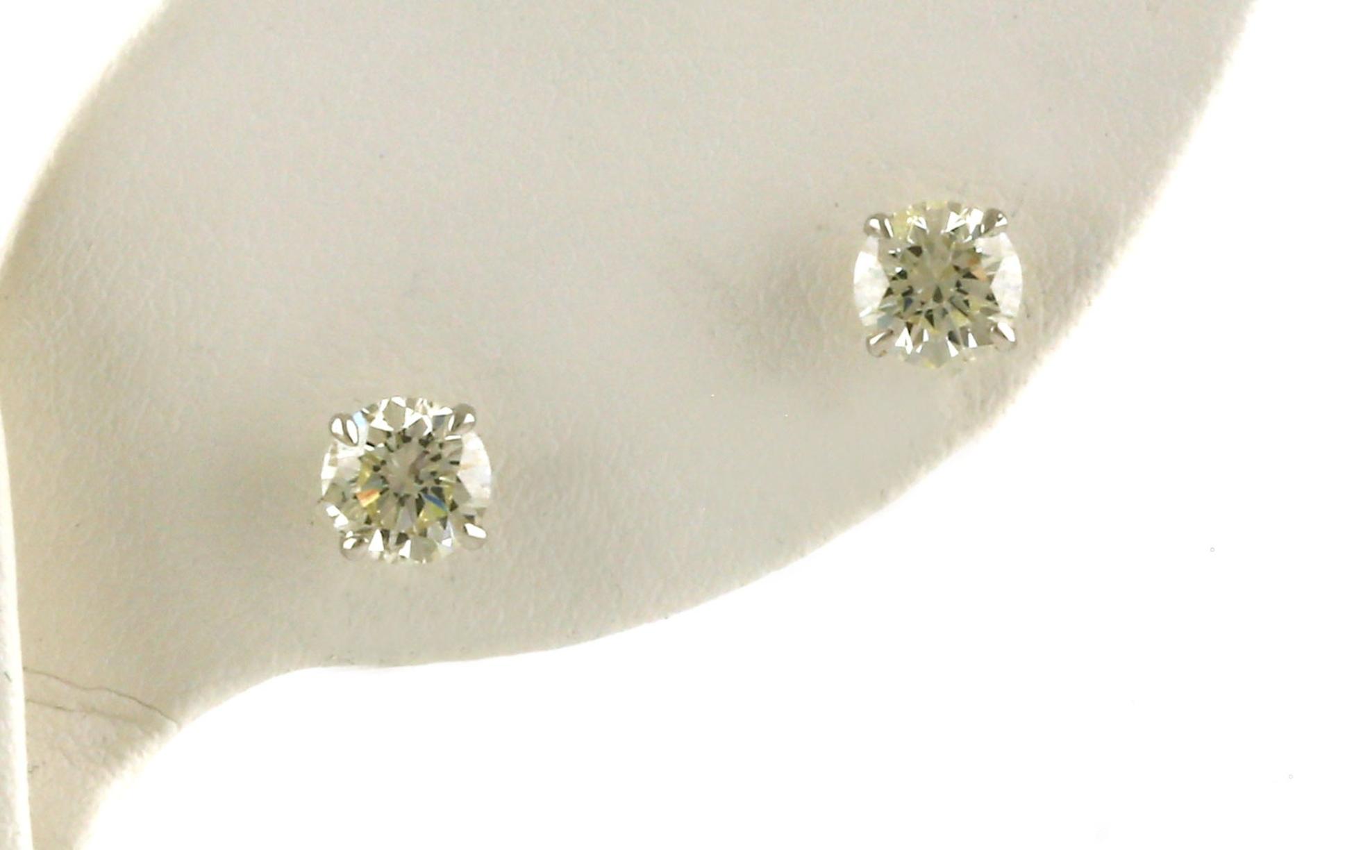 4-Prong Diamond Stud Earrings in White Gold (1.21cts TWT)