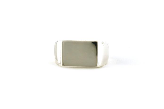 content/products/Estate Piece: Rectangular Signet Ring in Sterling Silver