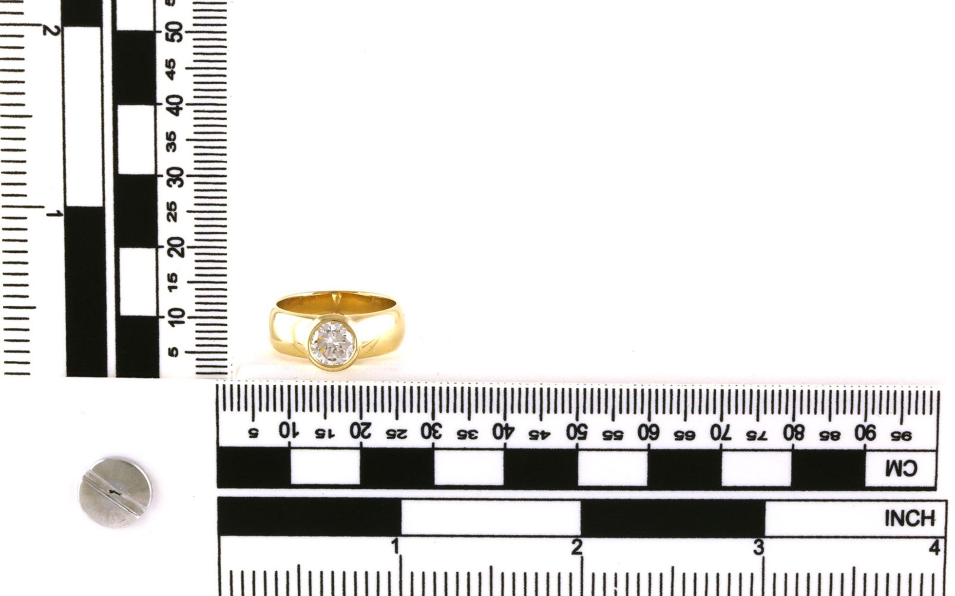 Wide Band Bezel-set Diamond Engagement Ring in Yellow Gold (0.99cts) scale