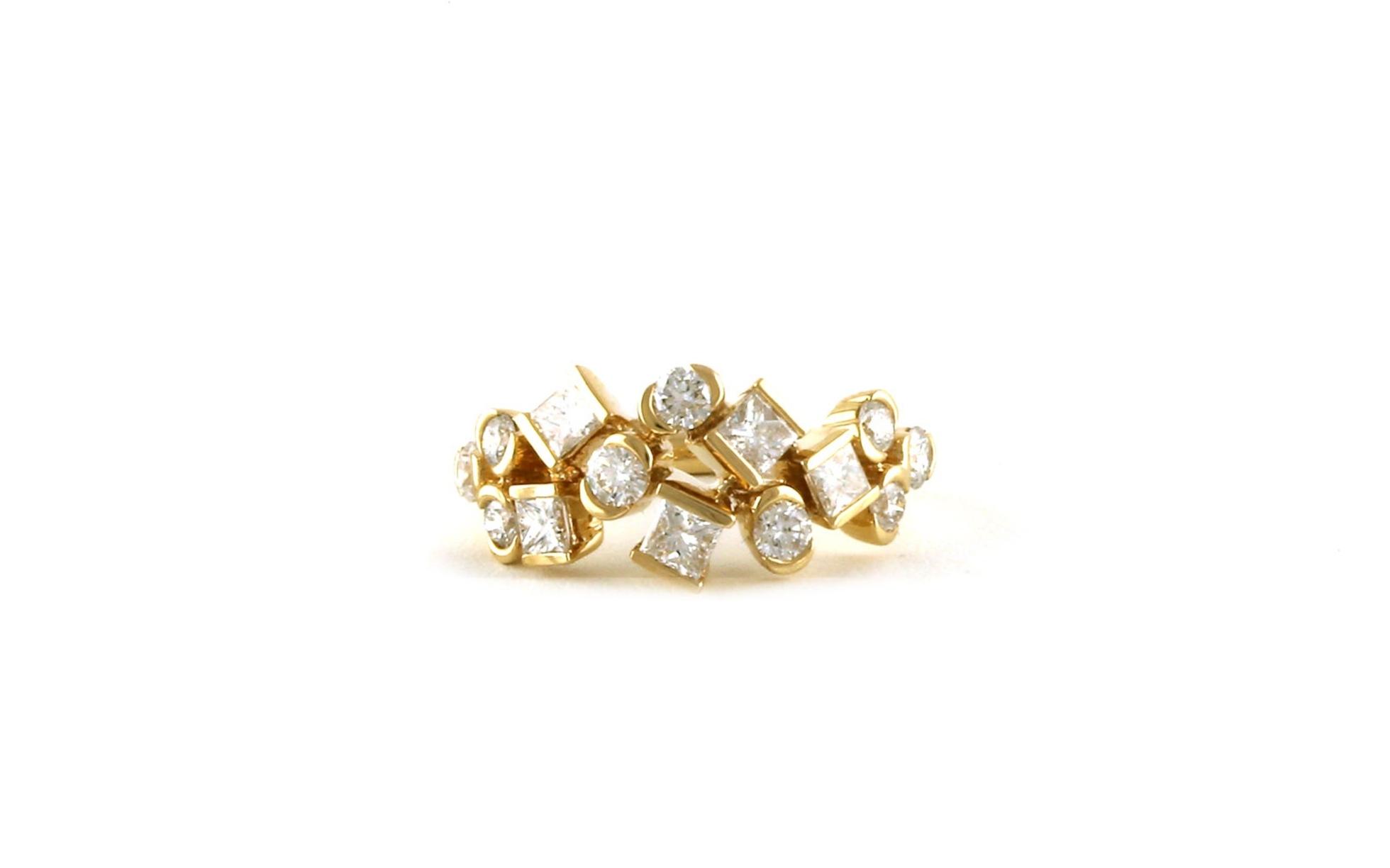 Split Bezel and Bar-set Princess and Round-cut Diamond Cluster Ring in Yellow Gold (0.69cts TWT)