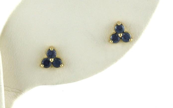 content/products/3-Stone Cluster Montana Yogo Sapphire Stud Earrings in Yellow Gold (0.42cts TWT)