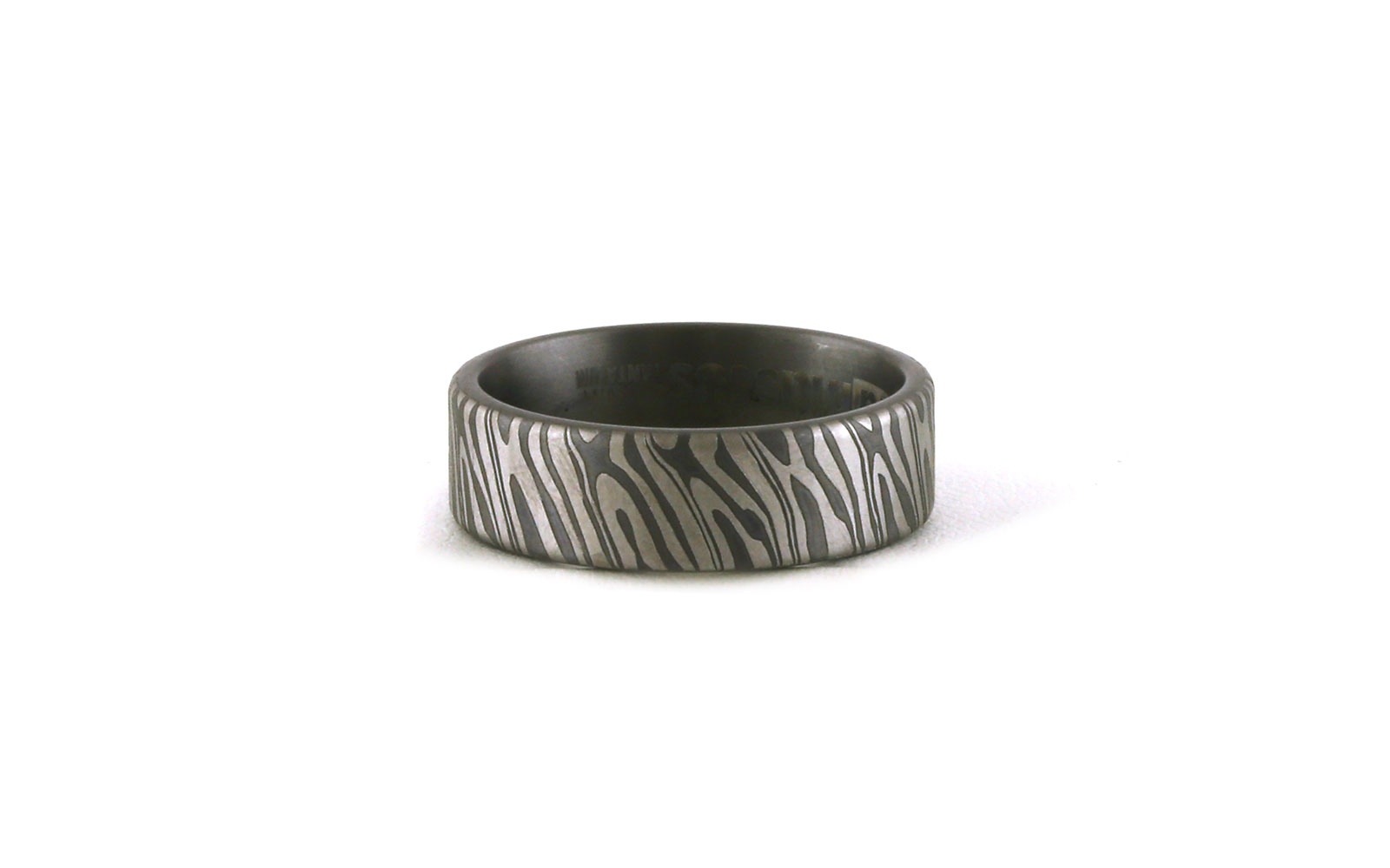 Flat Comfort Fit Flat Edge Wedding Band with Damascus Laser Engraved Finish in Gray Tantalum (sz 10)