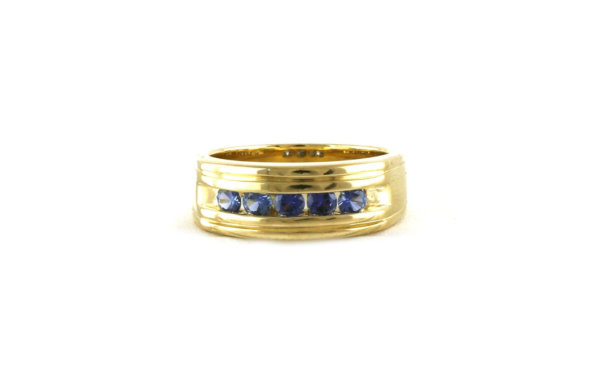 Channel-set Montana Yogo Sapphire Groove Edge Men's Ring in Yellow Gold (0.75cts TWT) scale
