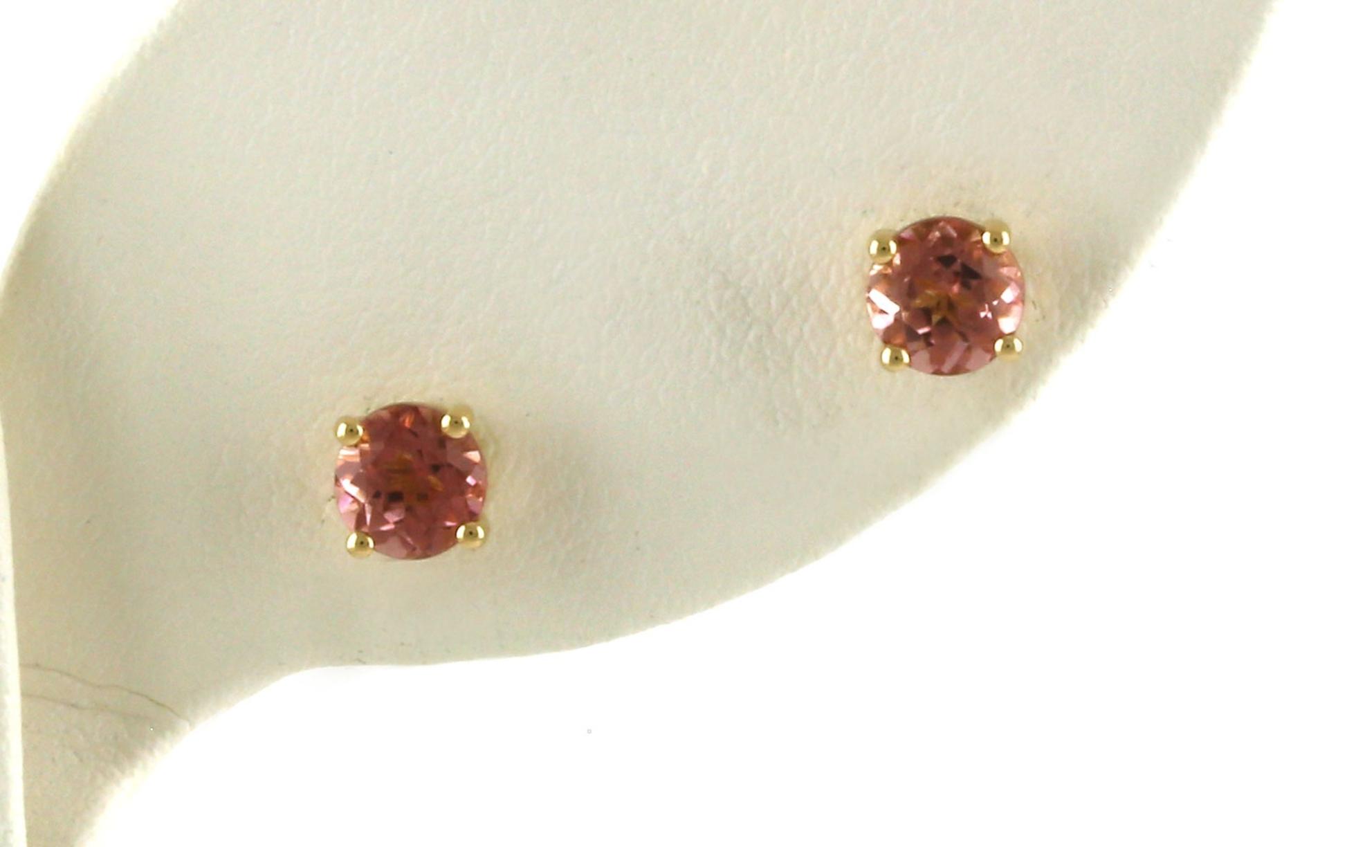 Solitaire-style Pink Tourmaline Stud Earrings in Yellow Gold (1.16cts TWT)