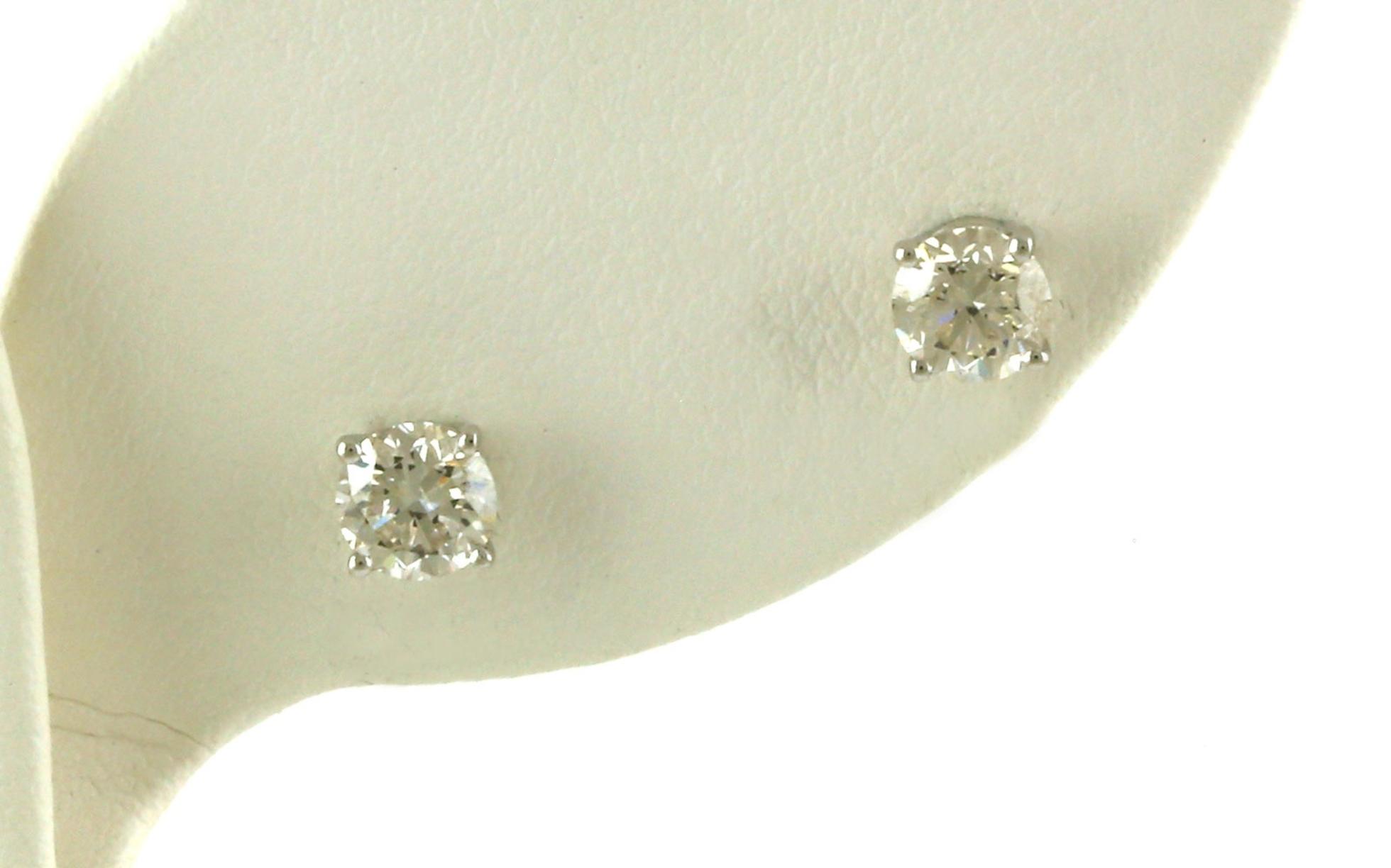 Diamond Stud Earrings in 4-Prong Settings in White Gold (1.00cts TWT)