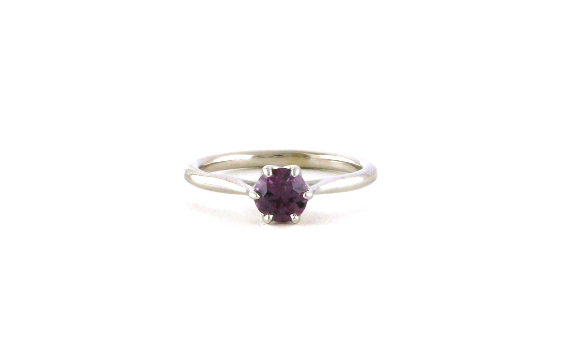 Solitaire-style 6-Prong Pinkish-Purple Montana Sapphire Ring in White Gold (0.64cts)