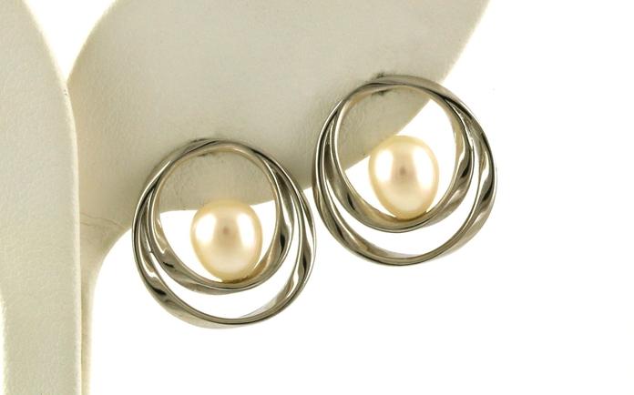 content/products/Double Circle Fresh Water Pearl Stud Earrings in Sterling Silver