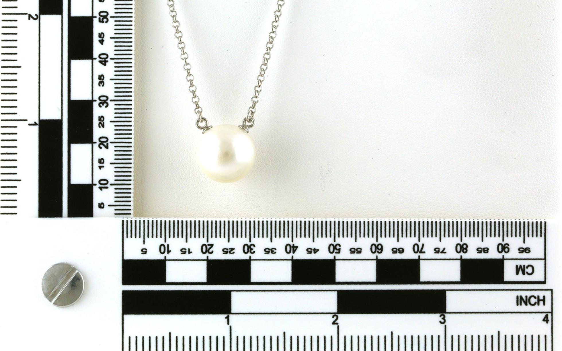 Solitaire-style Pearl Necklace on Split Chain in Sterling Silver scale