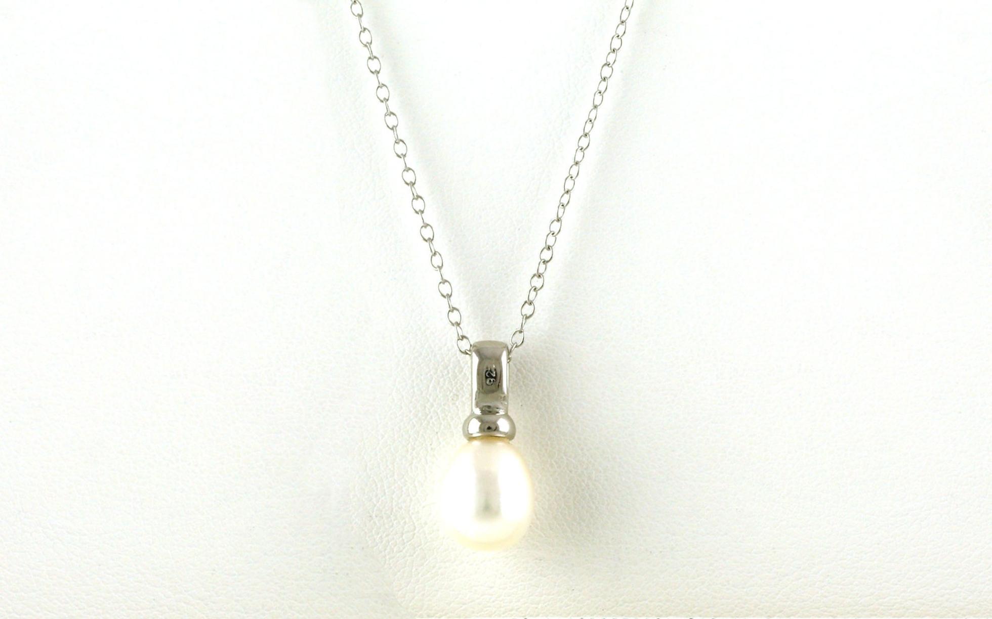 Solitaire-style Drop Pearl Necklace in Sterling Silver