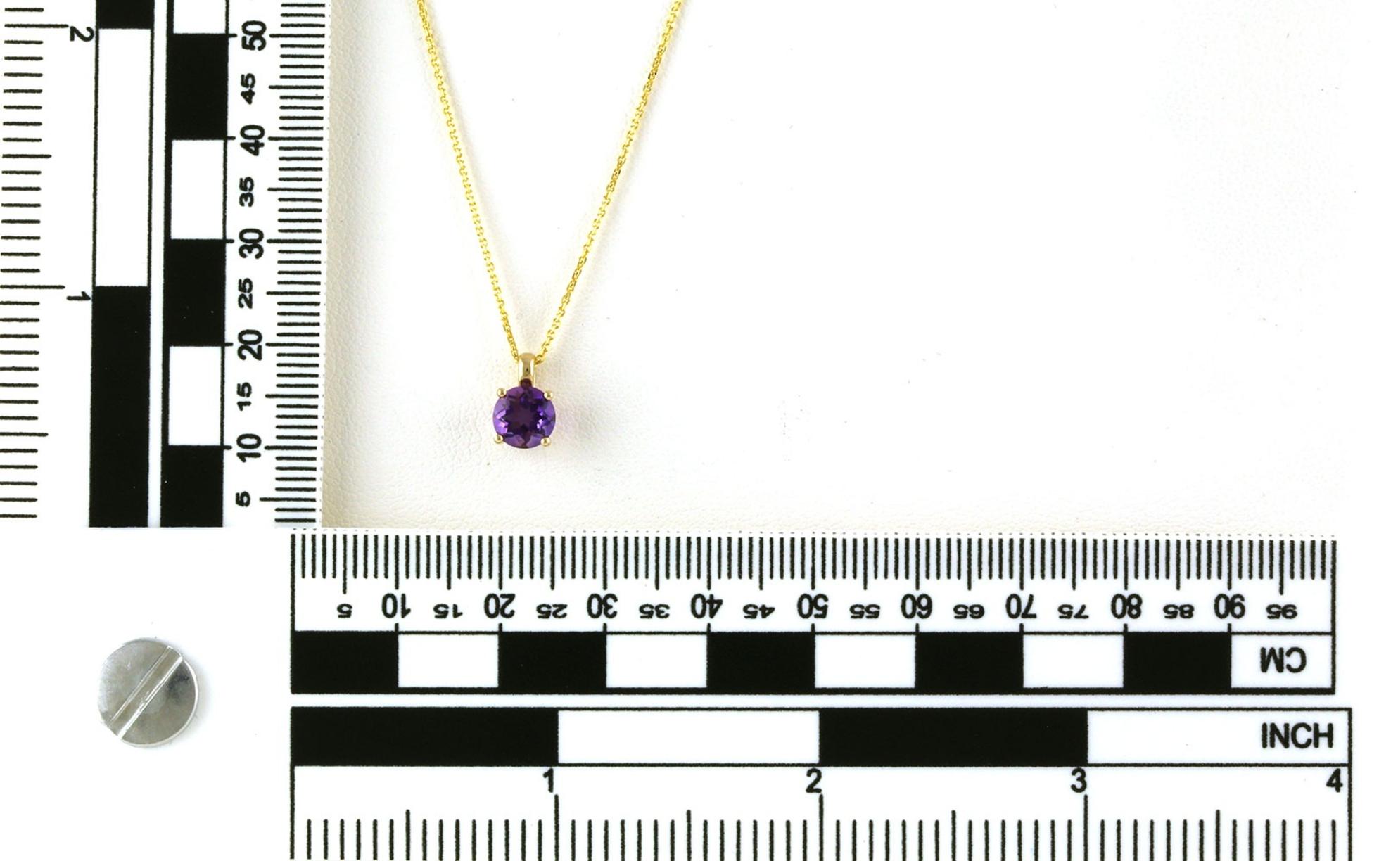 Solitaire-style Amethyst Necklace in Yellow Gold (0.81cts) scale