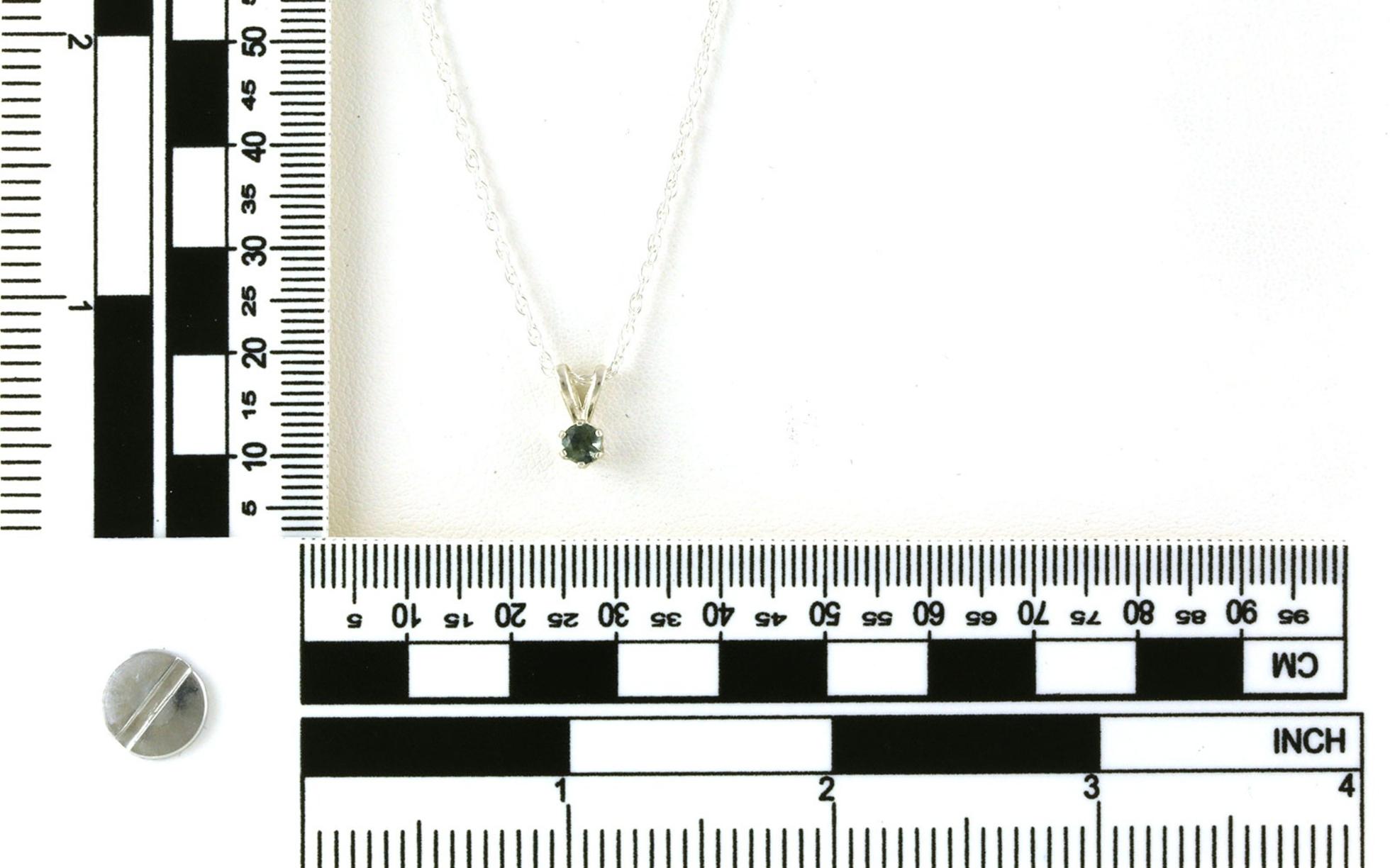 Solitaire-style Green Montana Sapphire Necklace in Sterling Silver (0.30cts) scale