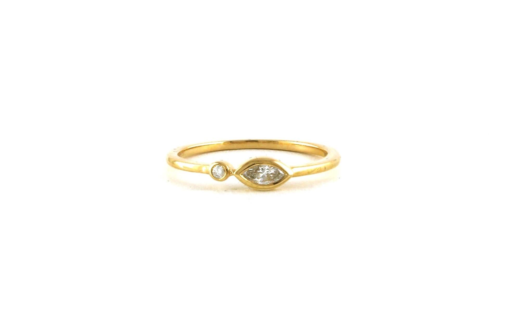 2-Stone Bezel-set Marquise-cut and Round Diamond Ring in Yellow Gold (0.16cts TWT)