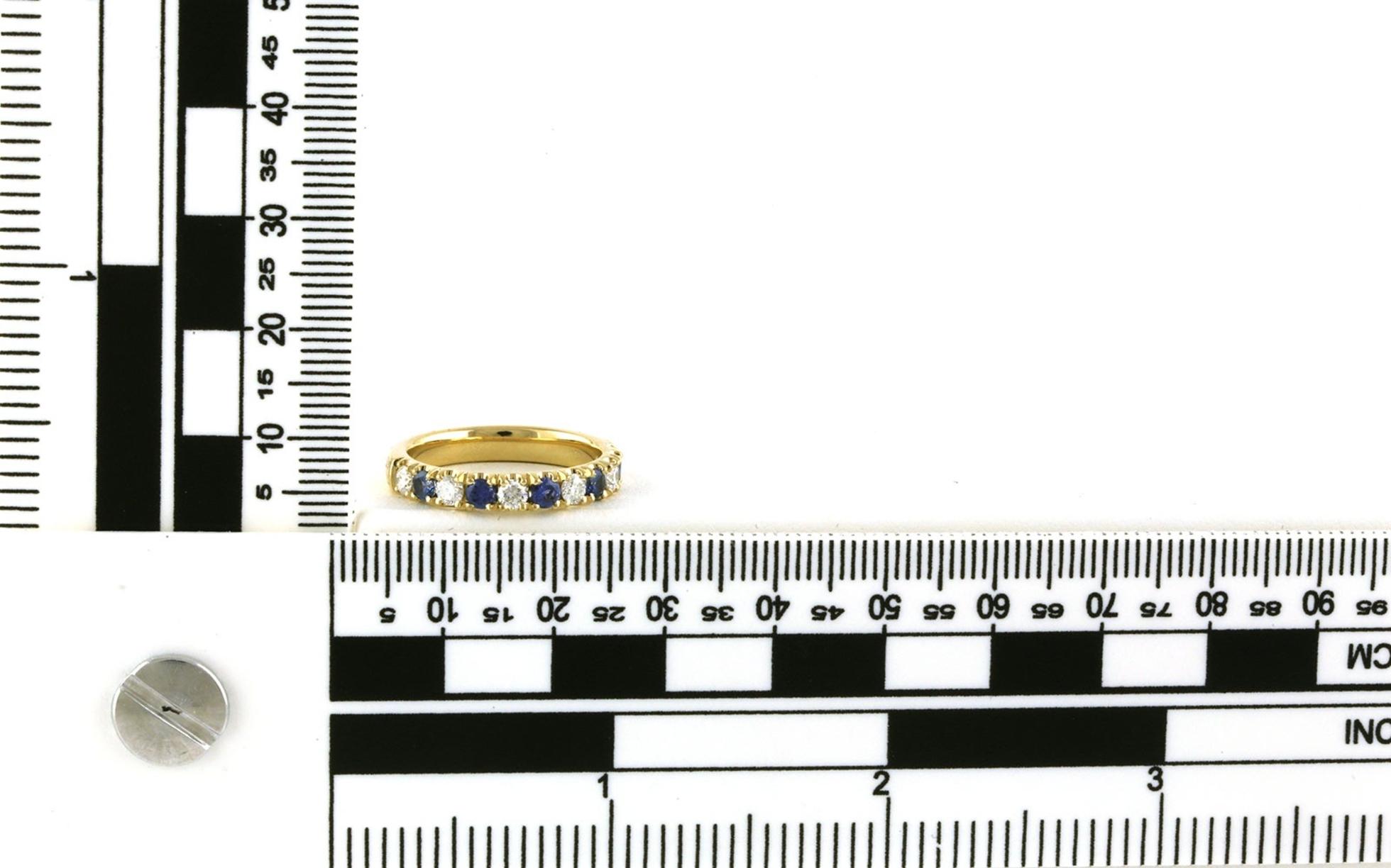 11-Stone Alternating Prong-set Montana Yogo Sapphire and Diamond Band in Yellow Gold (0.96cts TWT) scale