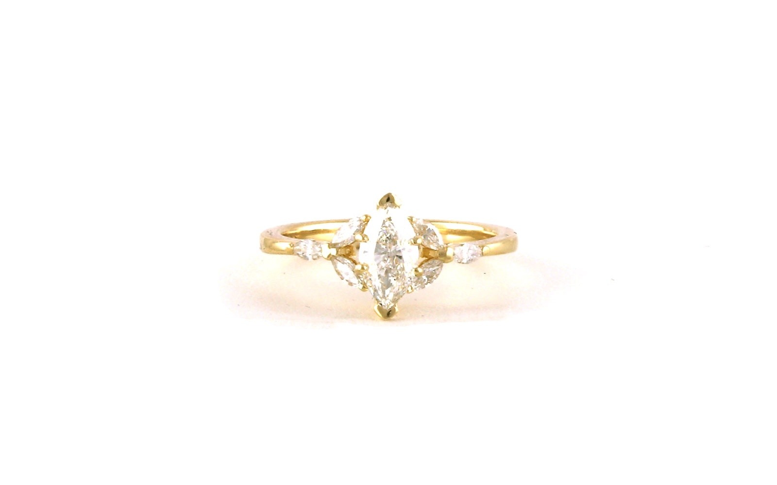 Marquise-cut Cluster Diamond Engagement Ring in Yellow Gold (0.89cts TWT)