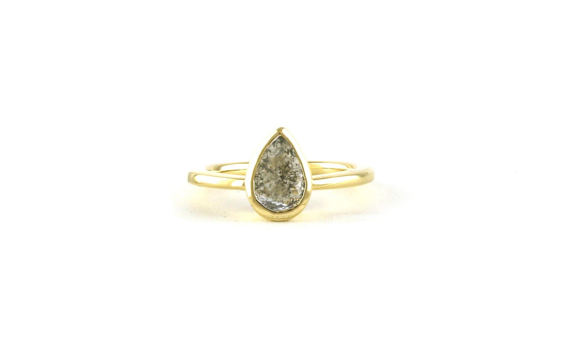 Bezel-set Pear-cut Salt and Pepper Diamond Ring in Yellow Gold (0.82cts)