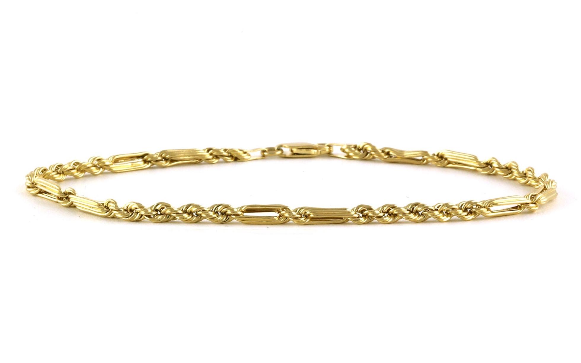 Estate Piece: Hollow Fancy Link Bracelet in Yellow Gold