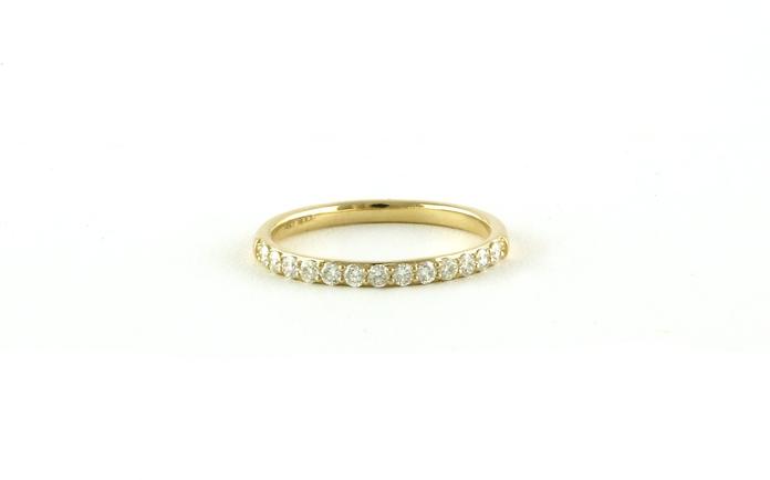 content/products/13-Stone Prong-Set Diamond Wedding Band in Yellow Gold (0.33cts TWT)