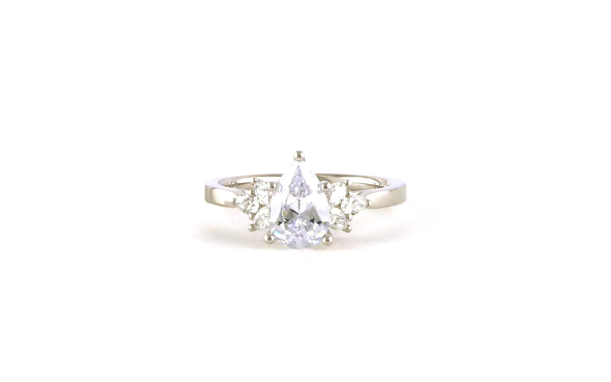 7-Stone Darby Cluster Pear-cut Engagement Ring Mounting in White Gold (0.31cts TWT)