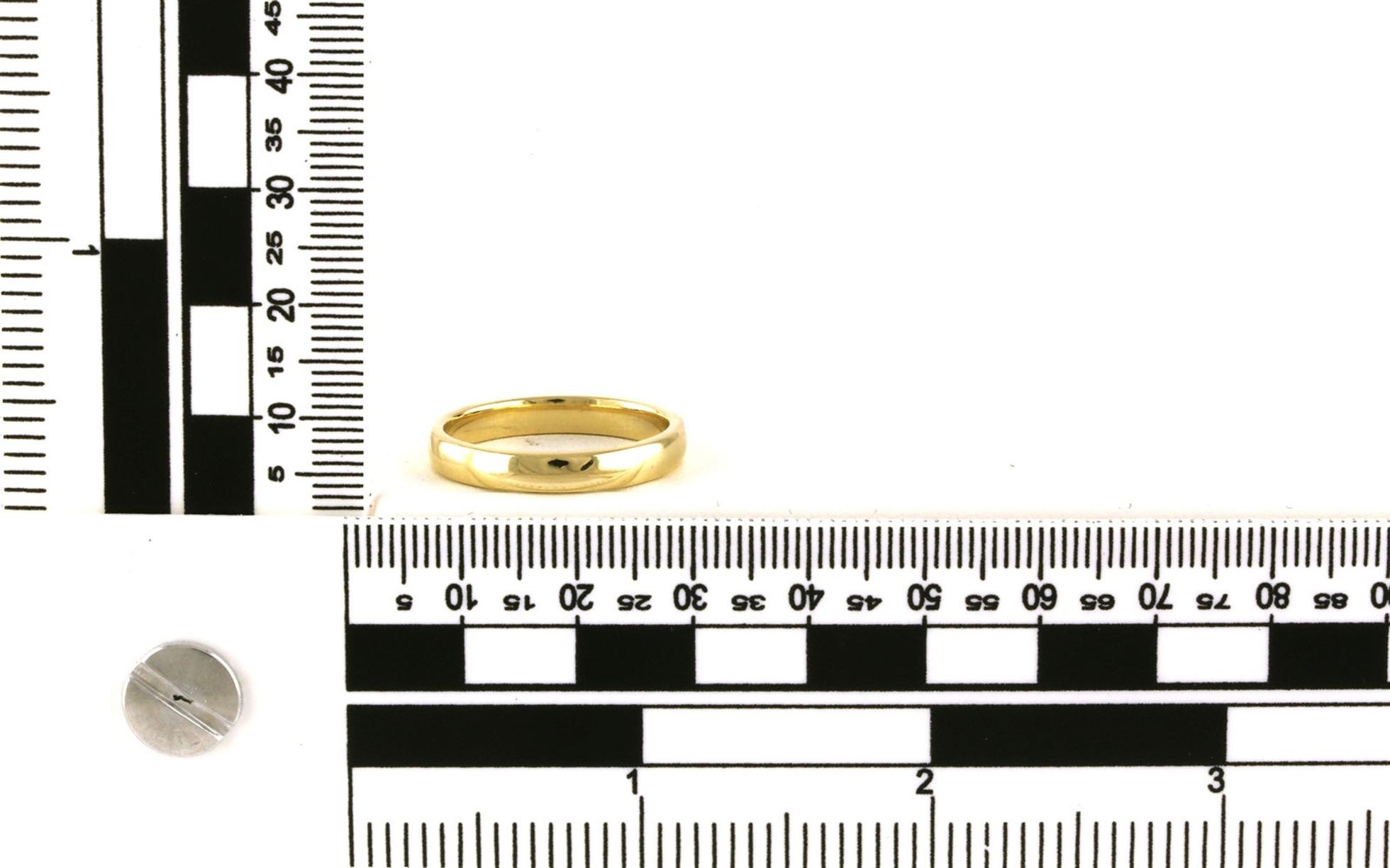 Estate Piece: Polished Half Round Men's Wedding Band in Yellow Gold - Scale