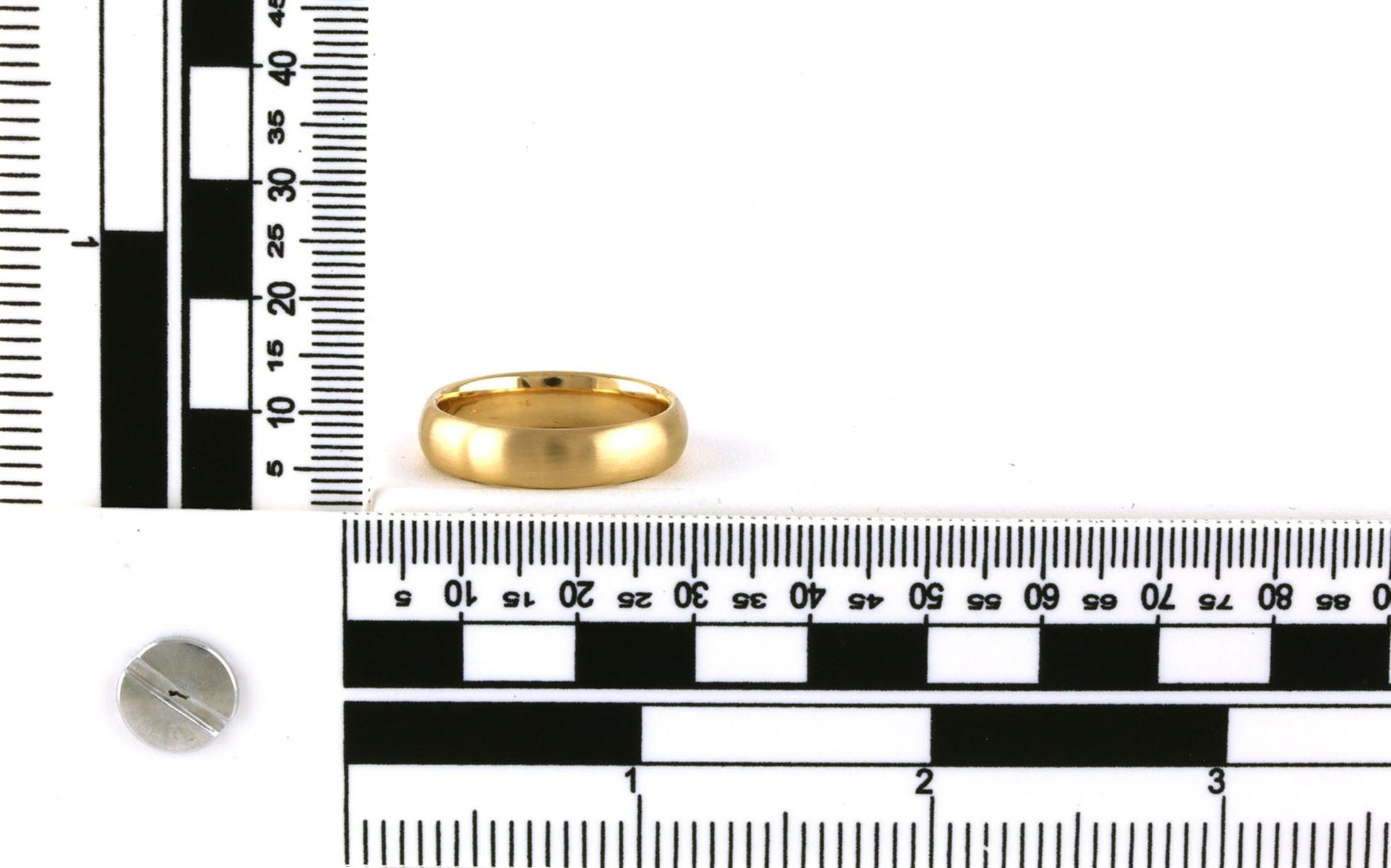 Estate Piece: Satin Finished Half Round Light Comfort Fit Men's Wedding Band in Yellow Gold - Scale