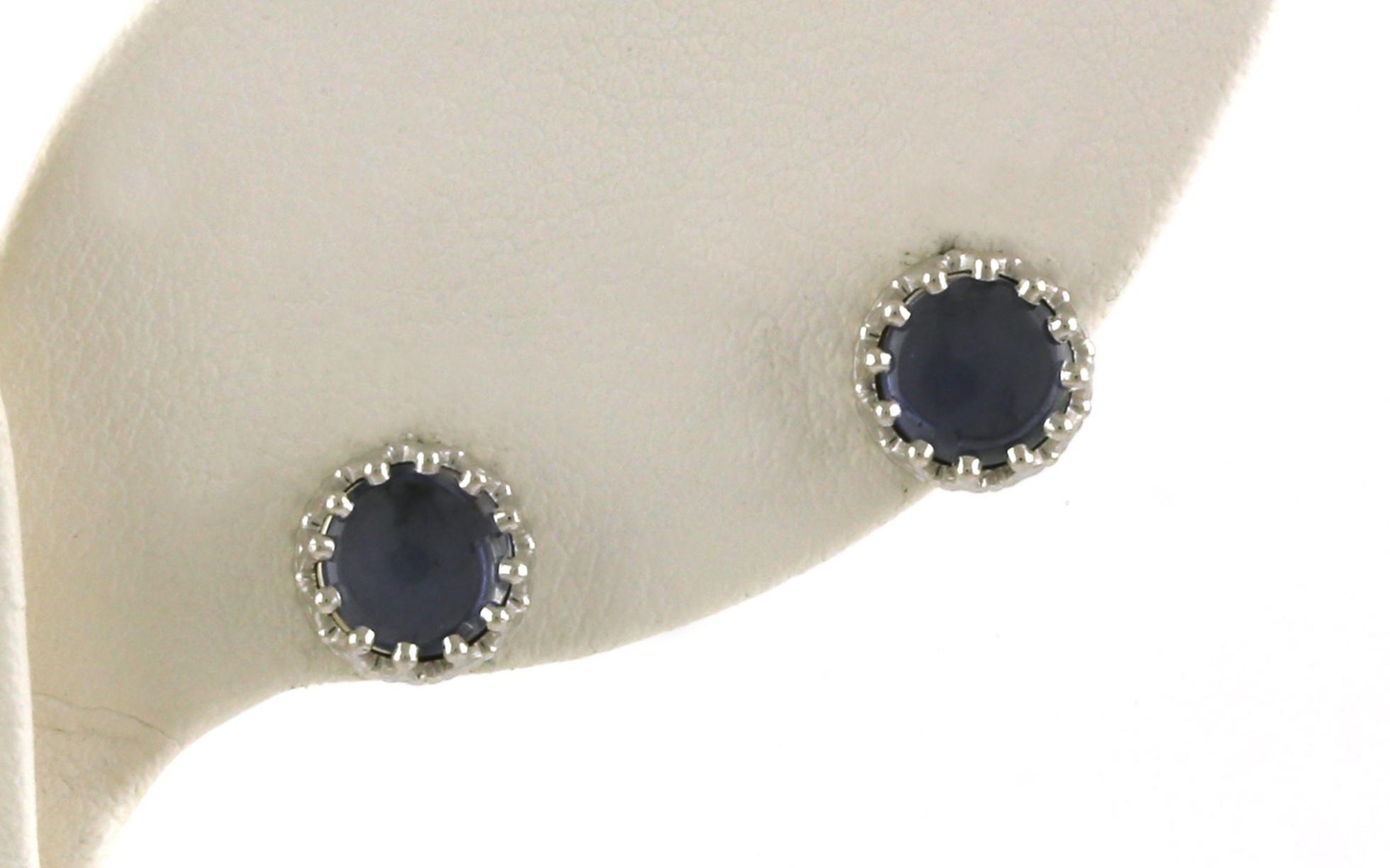 Cabochon-cut Montana Yogo Sapphire Stud Earrings in Crown Settings in White Gold (0.95cts TWT)