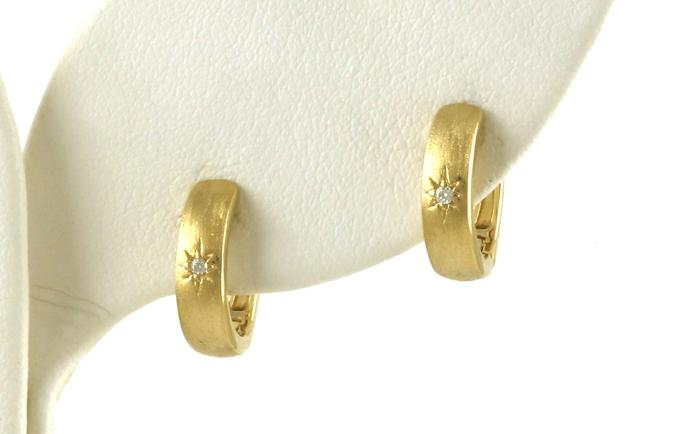 content/products/Single Stone Diamond Earrings in Brushed Yellow Gold (0.02cts TWT)