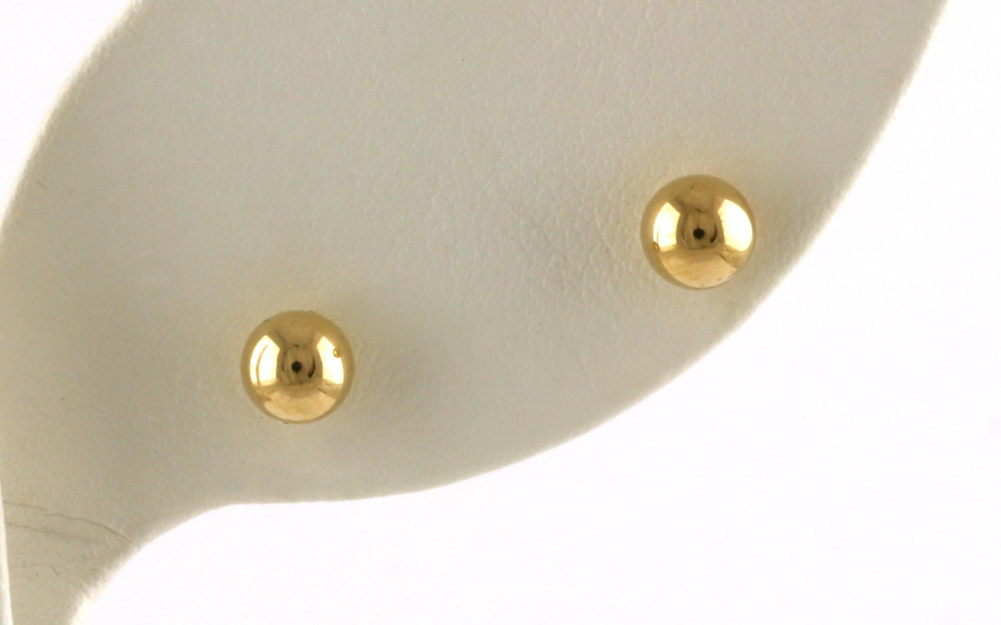 Hollow Ball Stud Earrings in Yellow Gold (5 mm)