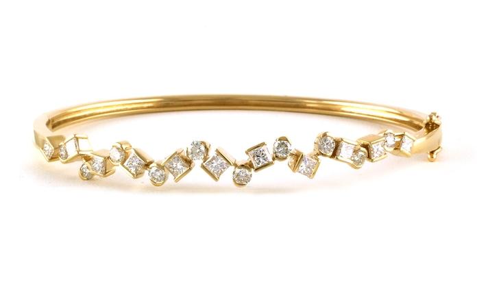 content/products/Bezel and Bar-set Princess and Round-cut Diamond Cluster Bangle Bracelet in Yellow Gold (1.97cts TWT)