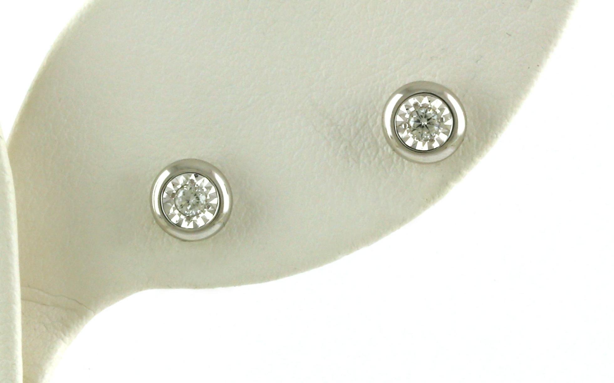 Diamond Stud Illusion Earrings in Bezel Settings in White Gold (0.10cts TWT)