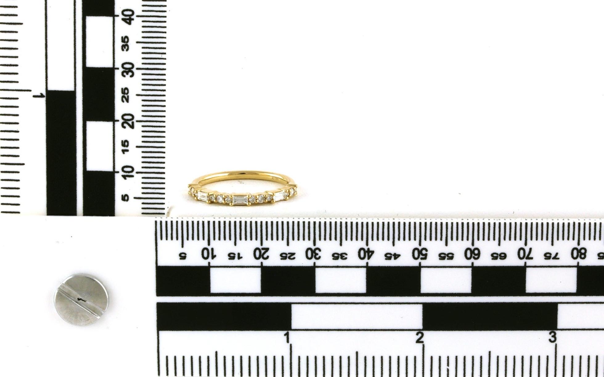 Alternating Baguette and Round Diamond Wedding Band in Yellow Gold (0.32cts TWT) - Scale