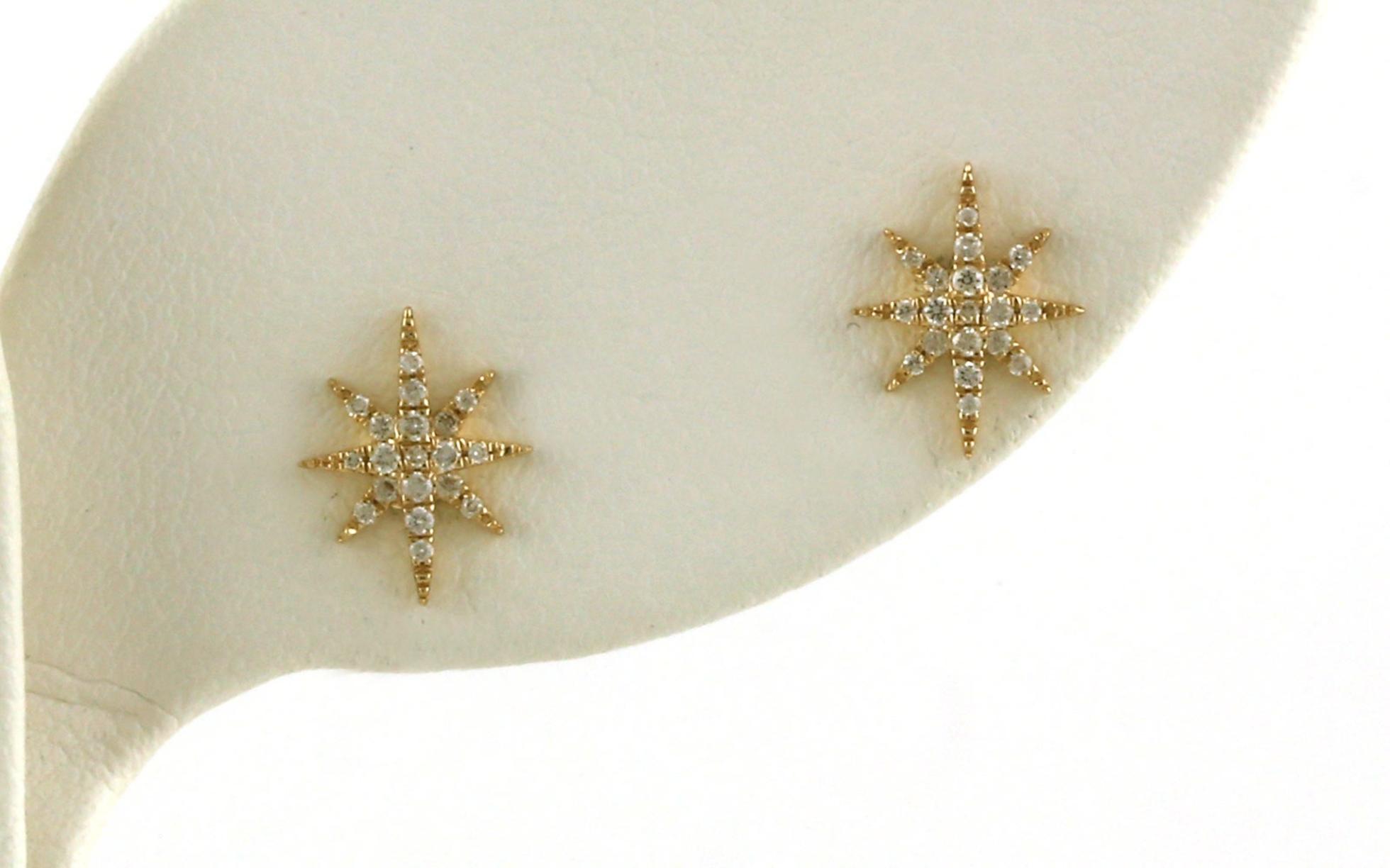 Pave Diamond Starburst Stud Earrings in Yellow Gold (0.10cts TWT)