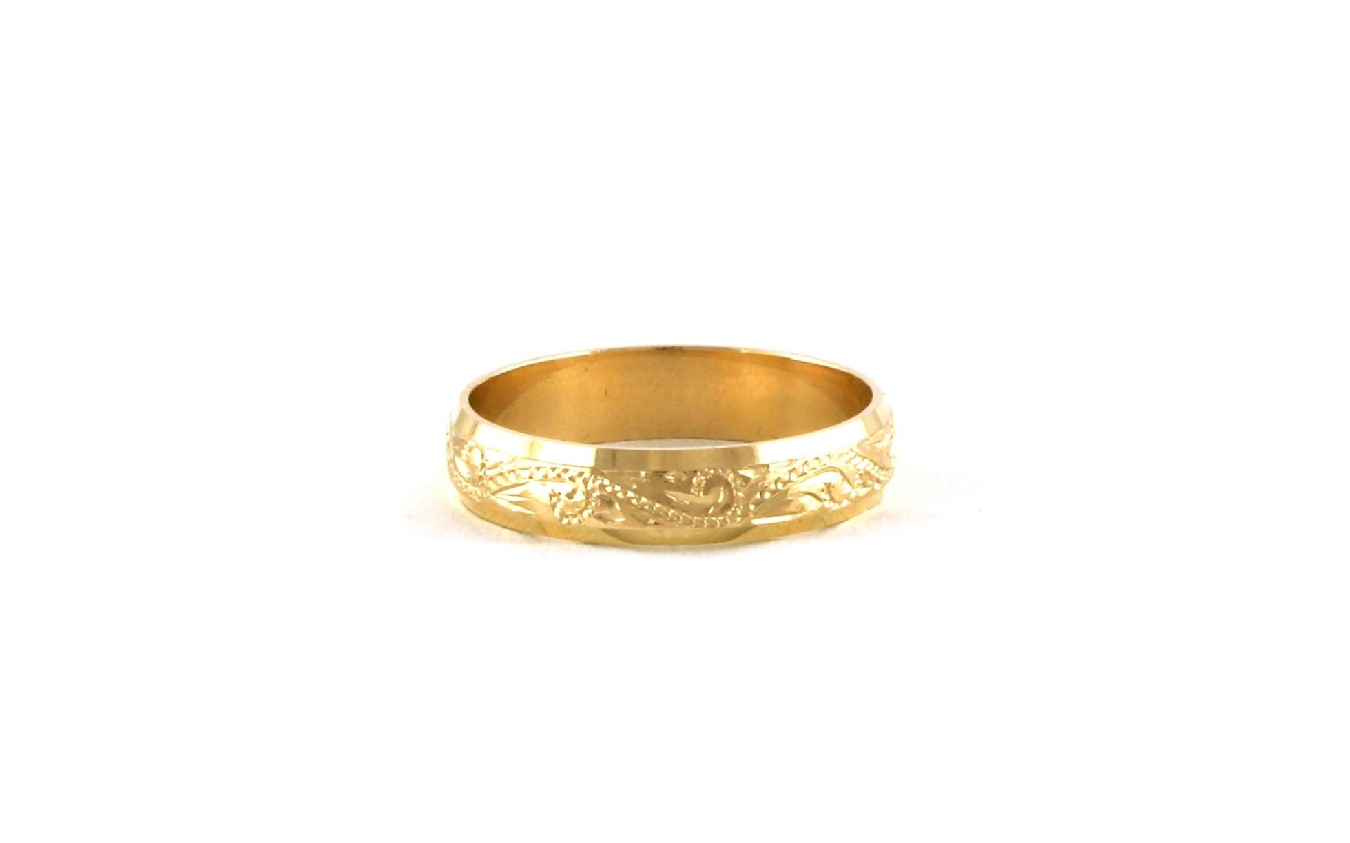 Hand Engraved Lady's Wedding Band in Yellow Gold (4mm)