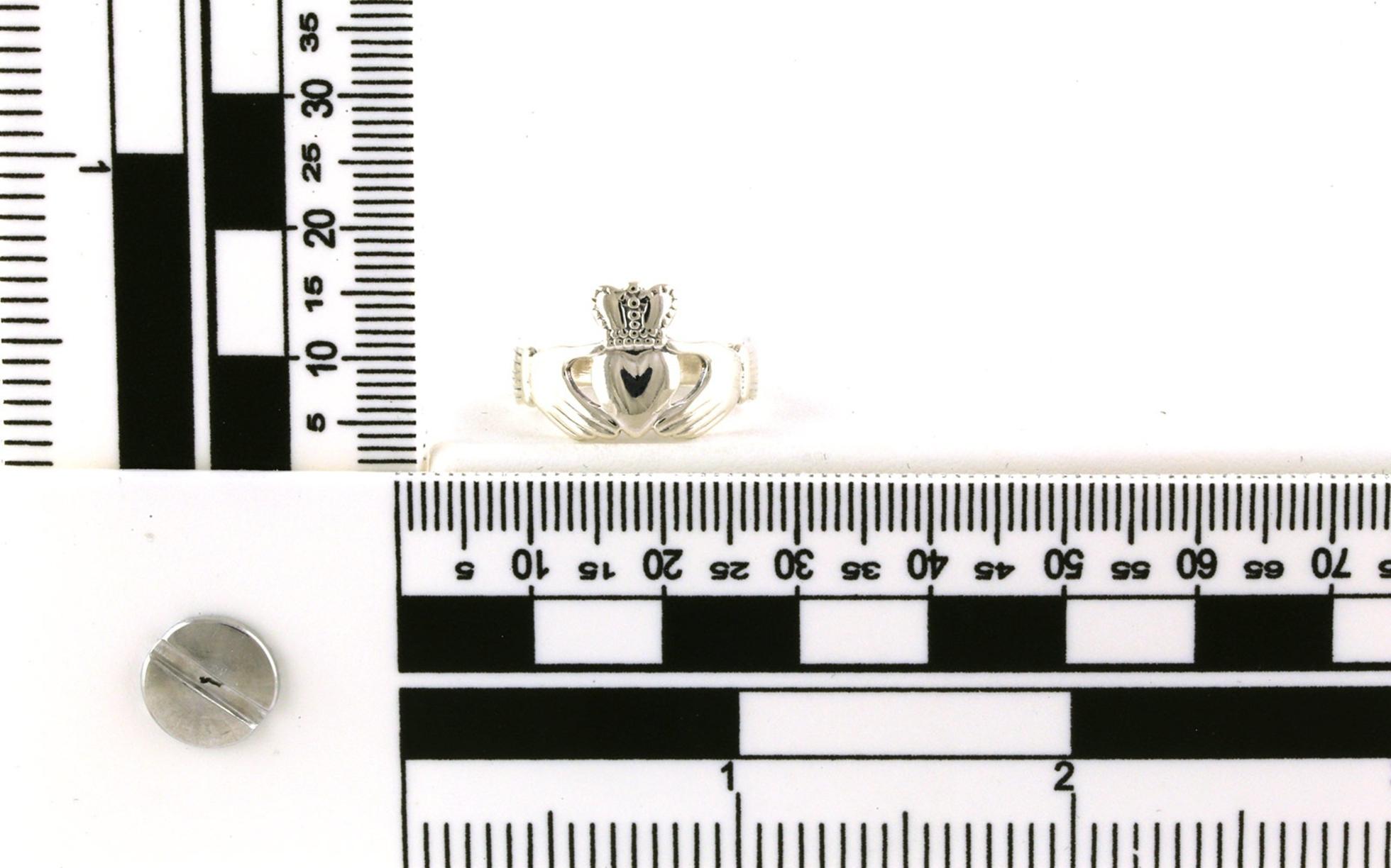 Estate Piece: Claddaugh Ring in Sterling Silver scale